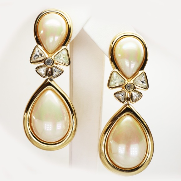 ⚜️ Vintage Christian Dior Crystal & Pearl Earrings - Picture 3 of 15